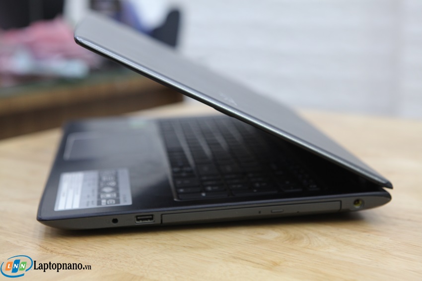 Acer Aspire E5-576G-88FG, Core I7-8550U, 2VGA-Card Rời 2G, Máy Like New, Nguyên Tem Zin